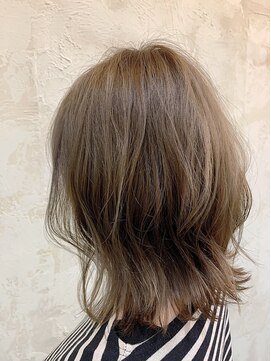 ヴァルゴール はりまや町店(Virgowl) 外ハネミディアムボブ