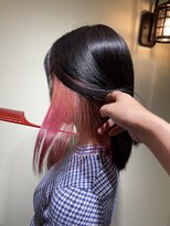 アルル 銀座(alulu)&nbsp;ブラックブルーインナーピンクミディアムボブ