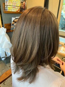 アンバー(amber) ミディアムレイヤー