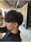 波巻きツイストスパイラルパーマ　メンズパーマ　メンズマッシュ