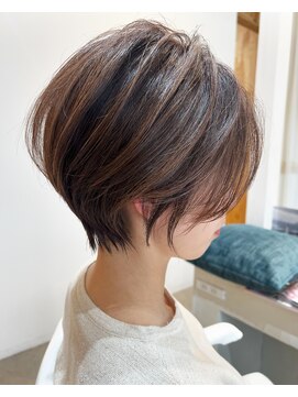 アン(un) ショートボブ/ショート/大人ショート/くびれショート/マッシュ