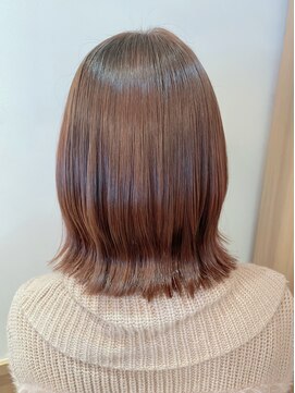 ユキオグループ グラン(yg GRAN) 外ハネヘルシースタイルショコラアッシュふんわり丸みカール