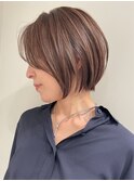 ハイライト白髪ぼかしダブルカラーインナーカラーショートボブ