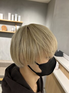 ペレ(pele) メンズ　マッシュ　ブロンド