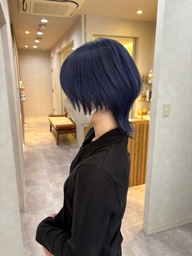 ジル(JiLL.) ネイビーブルーショートウルフ【広島/本通】