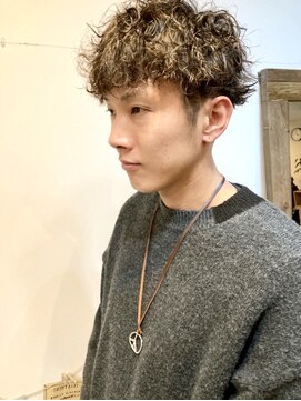 スリー(three) 《three hair salon》波巻きスパイラル