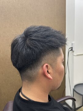 グロウアップバイトゥエンティーフォー 稲葉(glow up by24) スキンフェードベリーショート