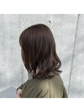 アカヒゲ 新札幌店(AKAHIGE) オリーブベージュ/ワンカラー/透明感