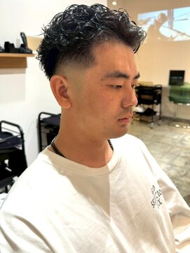メンズサロンオー 宮崎(Men's salon O.) メンズショート 刈り上げ フェードカット ビジネスヘア