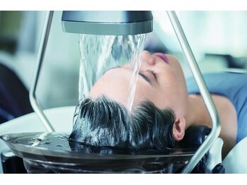 グリーンオーガニック(Green Organic)の写真/頭浸浴とこだわりのヘッドスパで頭を包み込むように温める、癒やしのリラックス空間
