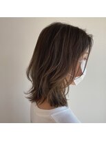 ツイギー 宮西店(TWiGGY)&nbsp;アッシュカラーと切りっぱなしからイメチェン