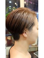 アサヒ(ASAHi) 刈り上げ前下がりショート