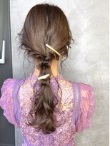 パーティーアレンジ　大人可愛い　ローポニーテール