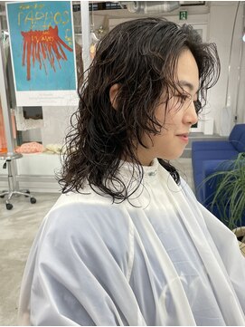 ヘン(hen) 【南船場/hen】ウルフパーマ ウルフカット