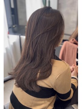 ソヨン 栄2号店(SOYON) 黒髪/グレーベージュ/レイヤーロング/前髪パーマ/髪質改善