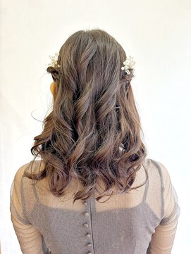 ラフターヘアー(Lafter Hair) ハーフツイン