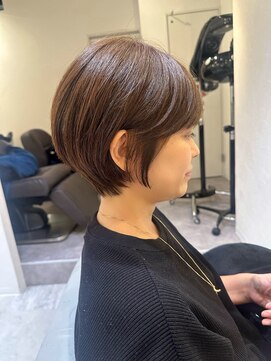 シャルム(charme) 大人きれいめ丸みショートボブ/小顔/レイヤー/前髪/白髪