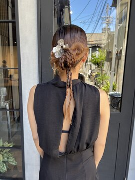 オリ(oli) タイトヘアアレンジ