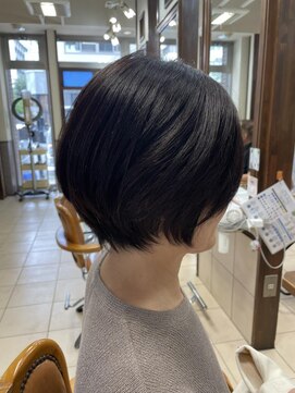 クアトロ グランシュ 川崎店(QUATRO × GranCieux) お手入れ簡単丸みショート