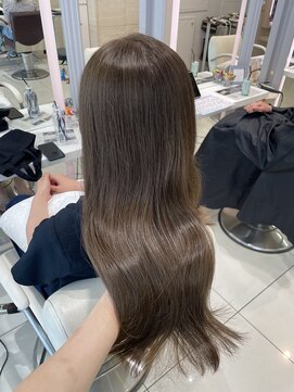 ユーフォリア 銀座(Euphoria) 明るめオリーブベージュ