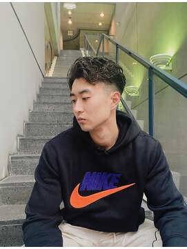 レンゲン(LENGEN) メンズパーマフェードバーバーツイスト理容室カット