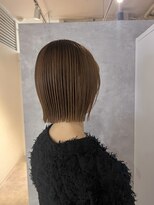 モク(mok)&nbsp;パツっとストレート外ハネボブ