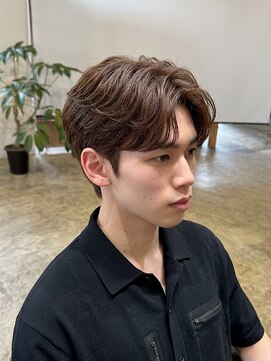 ジェットブラックキューサンロク(JET BLACK 936) フェザーパーマ