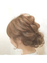ヘアースタジオ カリーナ(HAIR STUDIO Carina) なみなみウェーブアップスタイル