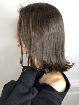 リルウ 阿倍野キューズモール(LILOU) 美女系艶セミディボブ