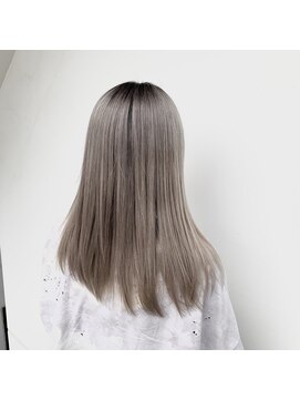 サロンドミルク 溝の口店(salon de MiLK) グラデーションホワイトベージュ