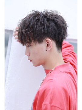 リップス 原宿(LIPPS) 横顔もカッコいい！スパイラルマッシュ【前下がりバランス】