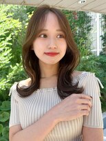 アフロート ルヴア(AFLOAT RUVUA)&nbsp;るなstyle くびれミディ センター分け顔周りレイヤー 韓国風ヘア