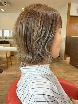 レクタ(recta) 大人可愛い外ハネバレイヤージュ透明感カラーベージュ