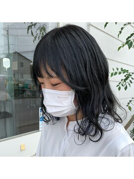 ラボヌールヘアー 宇都宮店(La Bonheur hair) 暗髪ブルーブラック【宇都宮駅/レイヤーカット】