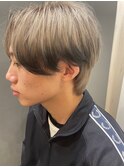 センターパートマッシュ×ハイトーンエンドカラー