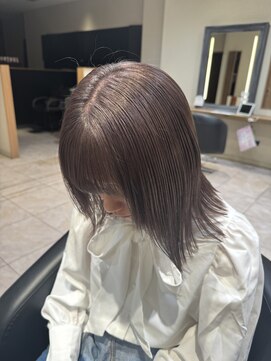 ケンジ 横須賀中央(KENJE) くすみピンクグレージュ