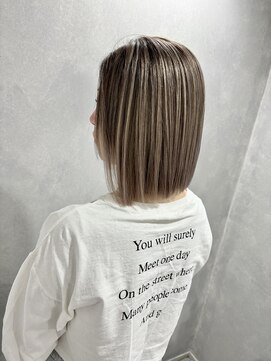 バルバオ サロンドベレーザ 大須(BALBAO salon de belleza) *バレイヤージュでミルクティーベージュ*