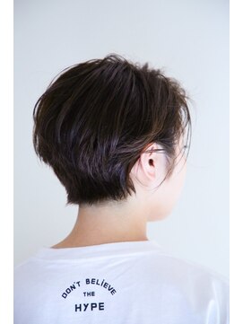 ヘアアンドメイク ビス イオンモール八幡東店(Bis!) 【Bis!八幡東】前下がりショートボブ3