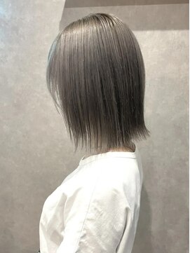 レック(Rec.) 切りっぱなしボブ/グレージュ