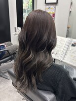 アルター(aL ter)&nbsp;【黒髪/クラゲヘアー/オリーブグレー/小顔/鎌取/林愛華