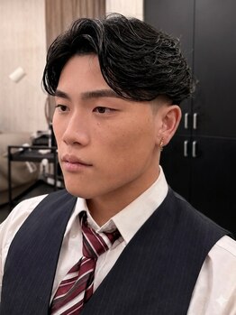 バズフロー バイ ディーアンドティー(BUZZ FLOW by D&T)の写真/【4/1NEW OPEN】「髪型は完璧なのに、眉が野暮ったい…」そんな悩みも即解決!清潔感ある垢抜け顔へ◎