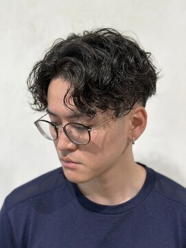 ヨシザワインク バンダイ(YOSHIZAWA Inc. BANDAI) シャドウパーマ/センターパート/爽やか/清潔感/メンズパーマ