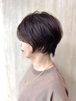 リファインド(REFINED)&nbsp;マッシュショートボブ／白髪ぼかし／年齢に合う髪型／小顔効果