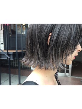 ローレル(Laurel) Laurel心斎橋◯yuki◯ボブ◯グレージュ◯ハイライト