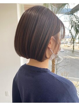 リズム(lysm) ピンクベージュ × ミニボブ