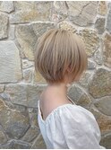 イメチェンひし形シルエット束感ショートマッシュグレーベージュ