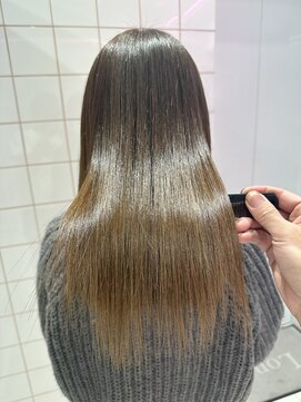 ロンドルーチェ 心斎橋(Lond luce) ダークアッシュ/ミディアムレイヤーカット［髪質改善/縮毛矯正］