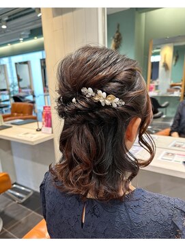 トリコ ショップアンドヘアサロン(tricot shop hair salon) ハーフアップアレンジ♪yu