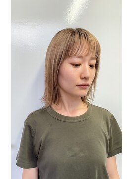 ルッソ チアロ(Lusso chiaro) ナチュラルボブ×シルキーベージュ/30代40代50代