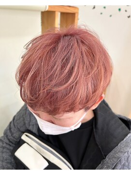 プリモ ビューティーアンドリラックス(Primo Beauty&Relax) ピンク×刈り上げショート